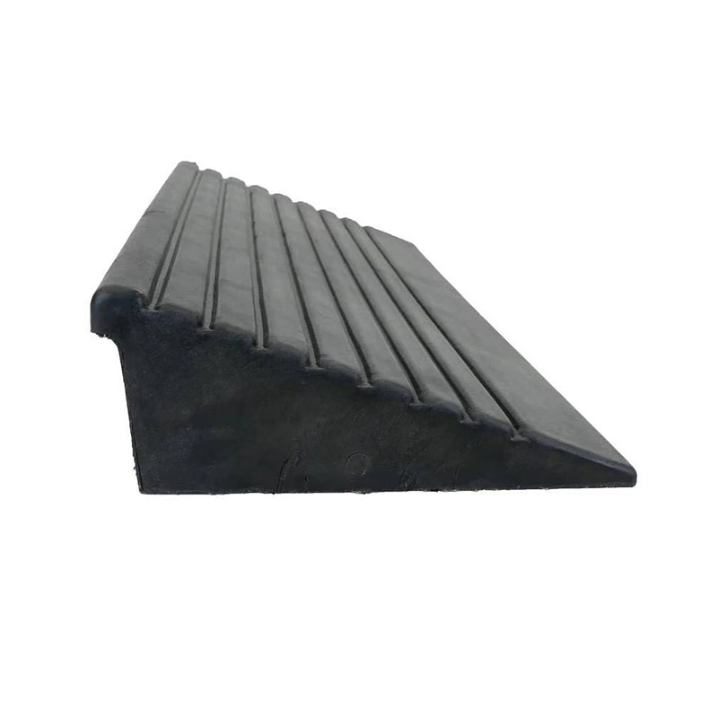 Heavy Duty Rubber Kerb Ramp, Portable Anti-Slip Traction Surface, Wheelchair Accessible, for Driveways and Sidewalks